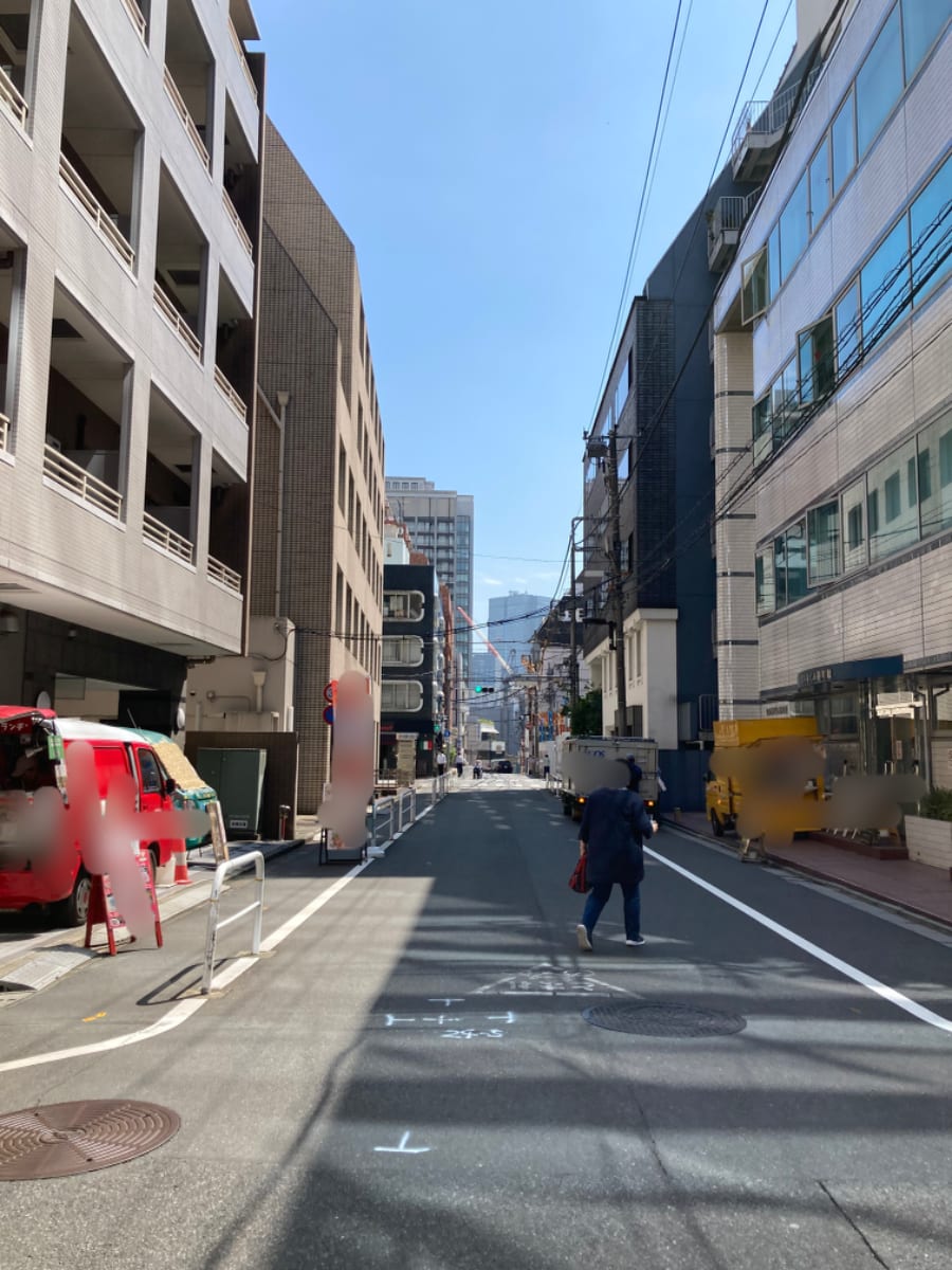 v20251003033705/fresh/building/J00100394277_2