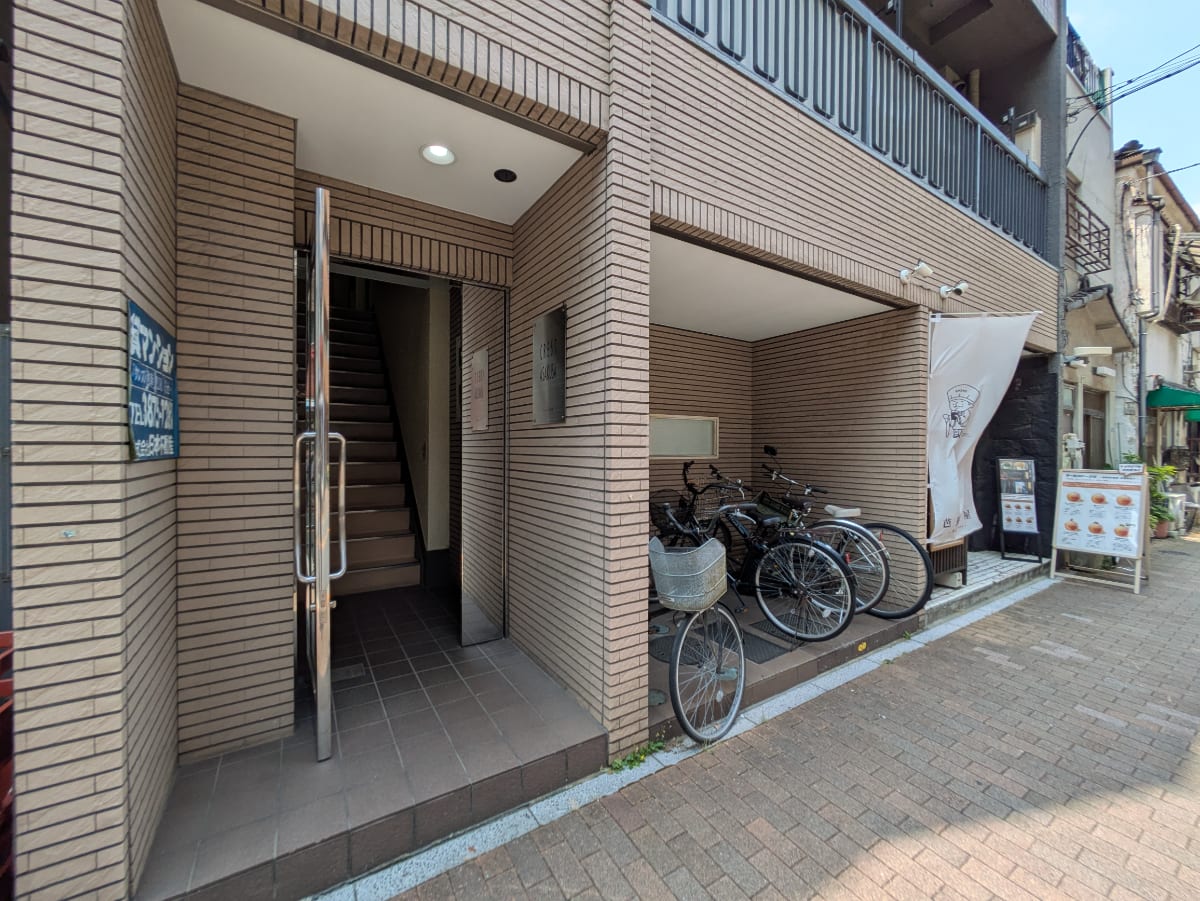 v20251003033705/fresh/building/J00100401787_9