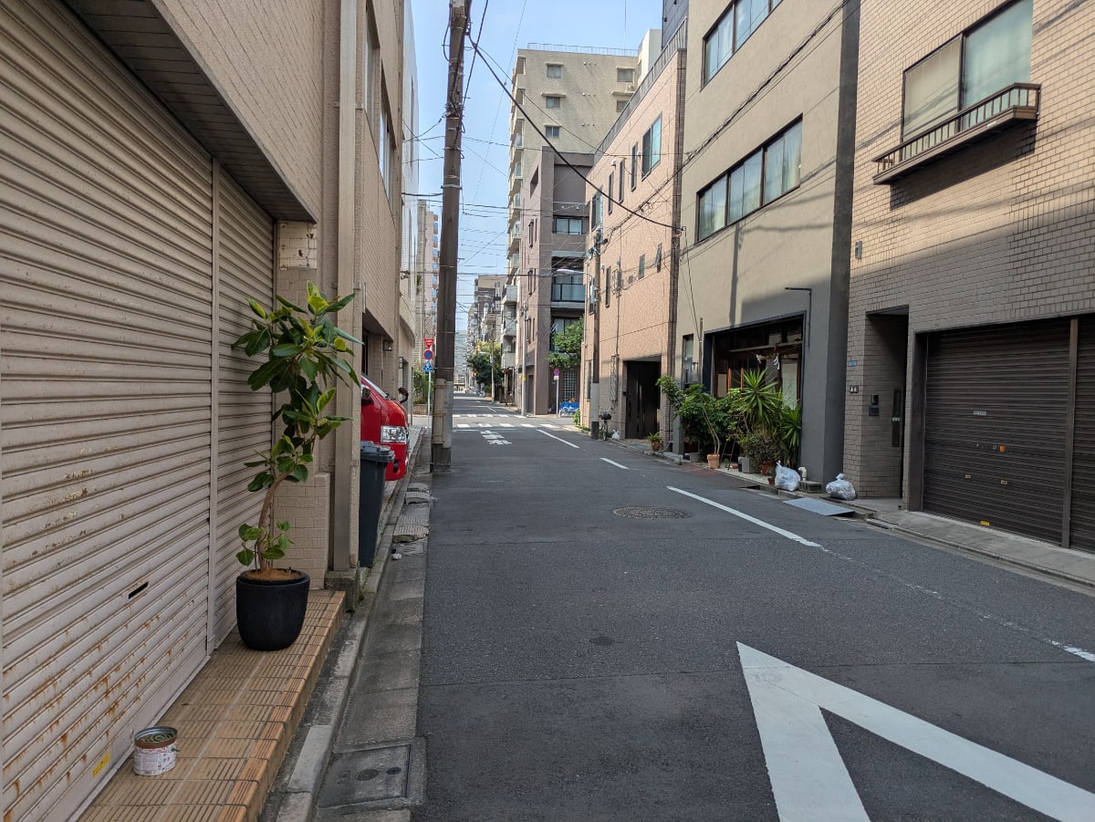 v20251003033705/fresh/building/J00100404140_11