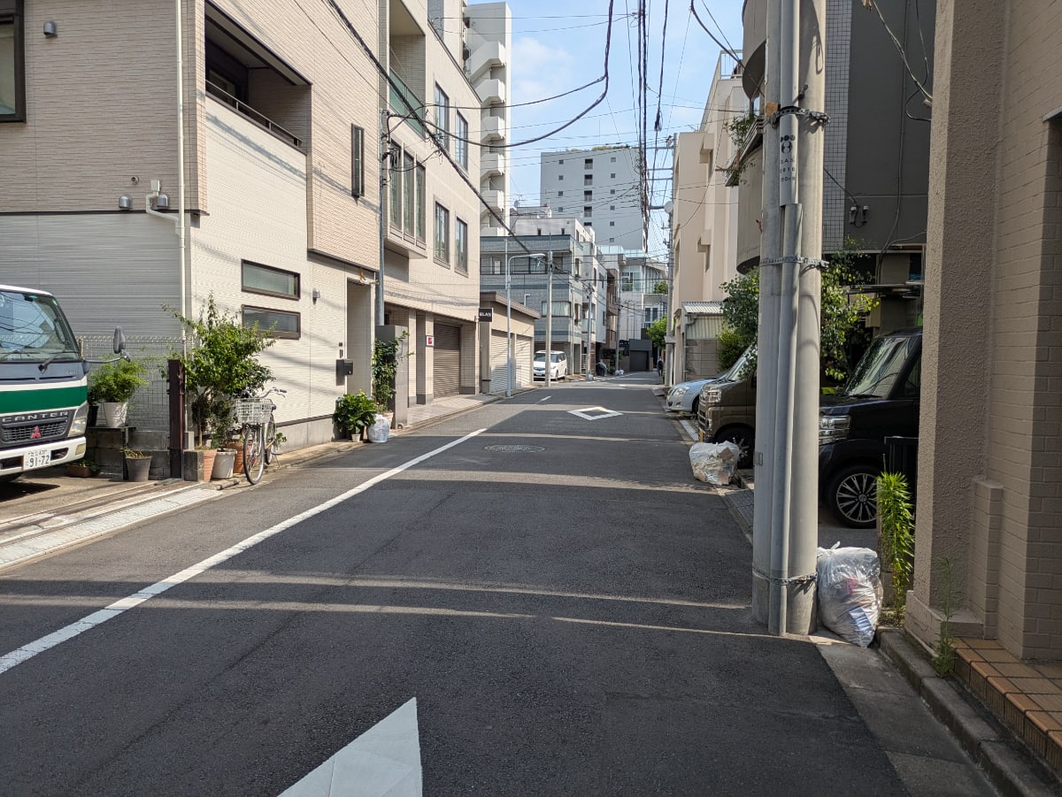 v20251003033705/fresh/building/J00100404140_2