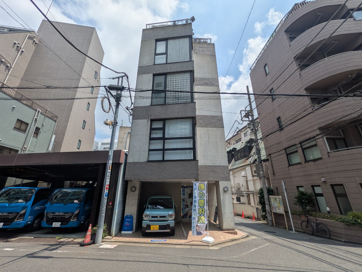 v20251003033705/fresh/building/J00100405629_5