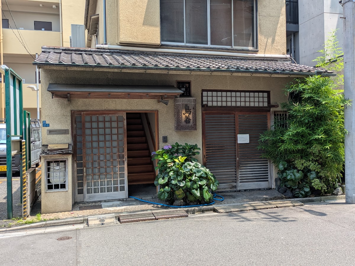 v20251003033705/fresh/building/J00100408702_9