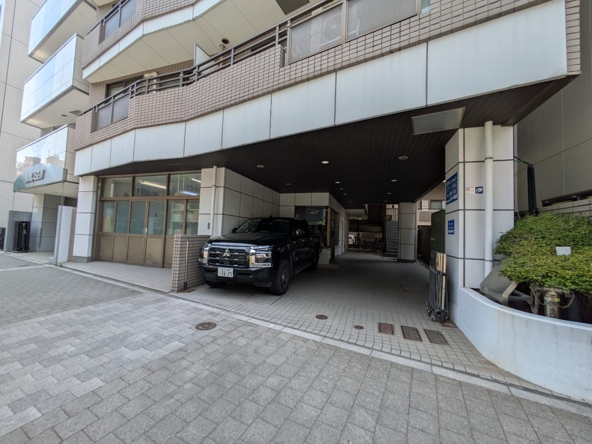v20251003033705/fresh/building/J00100409061_10