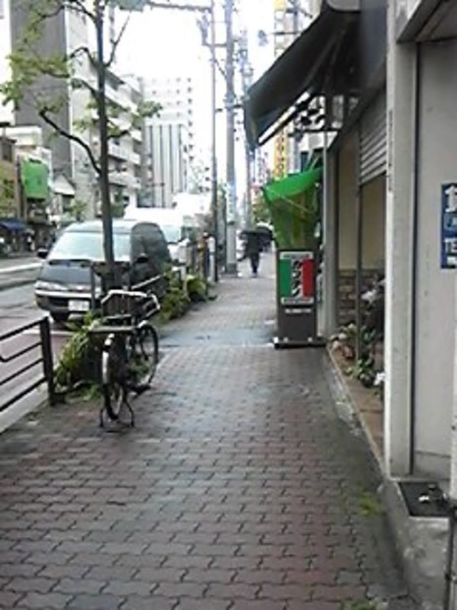 v20251003033705/fresh/building/J00100415052_2