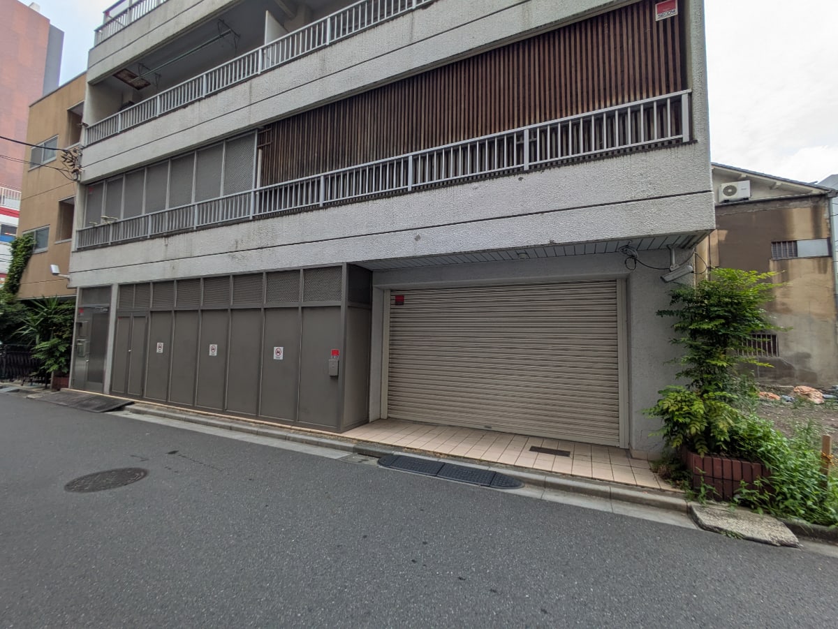 v20251003033705/fresh/building/J00100415817_11