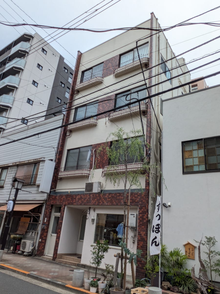 v20251003033705/fresh/building/J00100415948_8