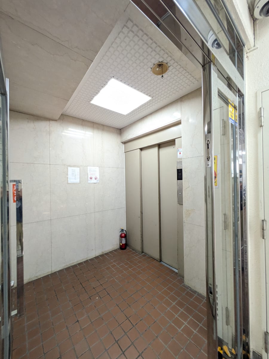 v20251003033705/fresh/building/J00100415950_13