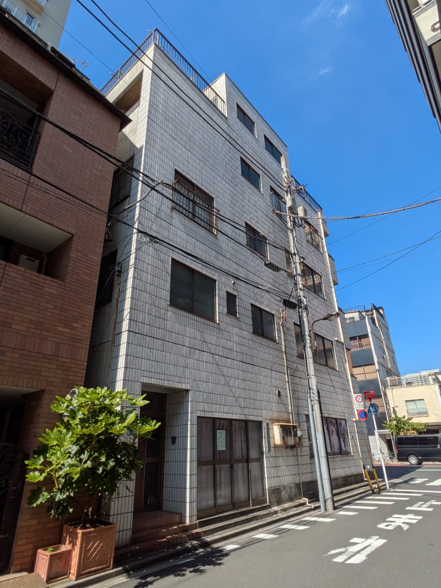 v20251003033705/fresh/building/J00100417712_10