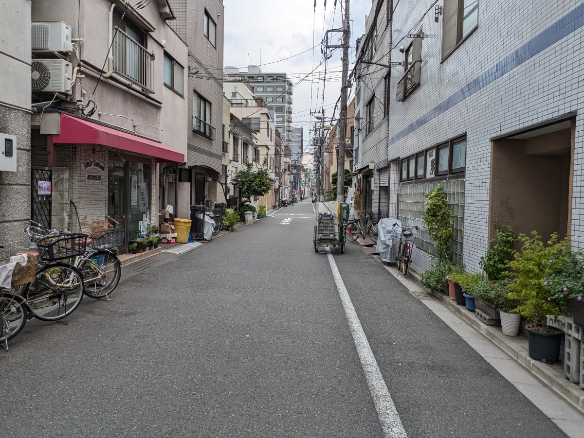 v20251003033705/fresh/building/J00100418453_15