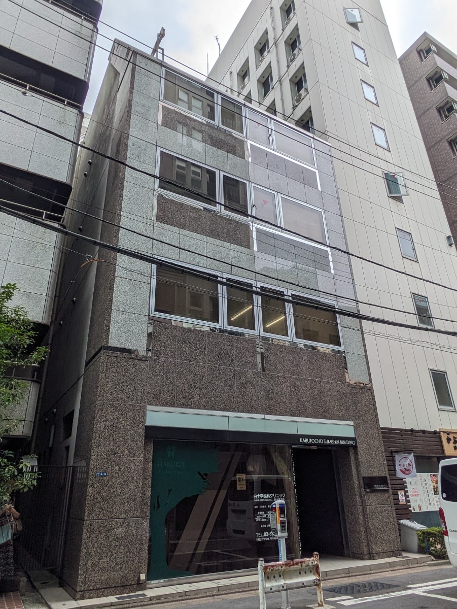v20251003033705/fresh/building/J00100421906_5
