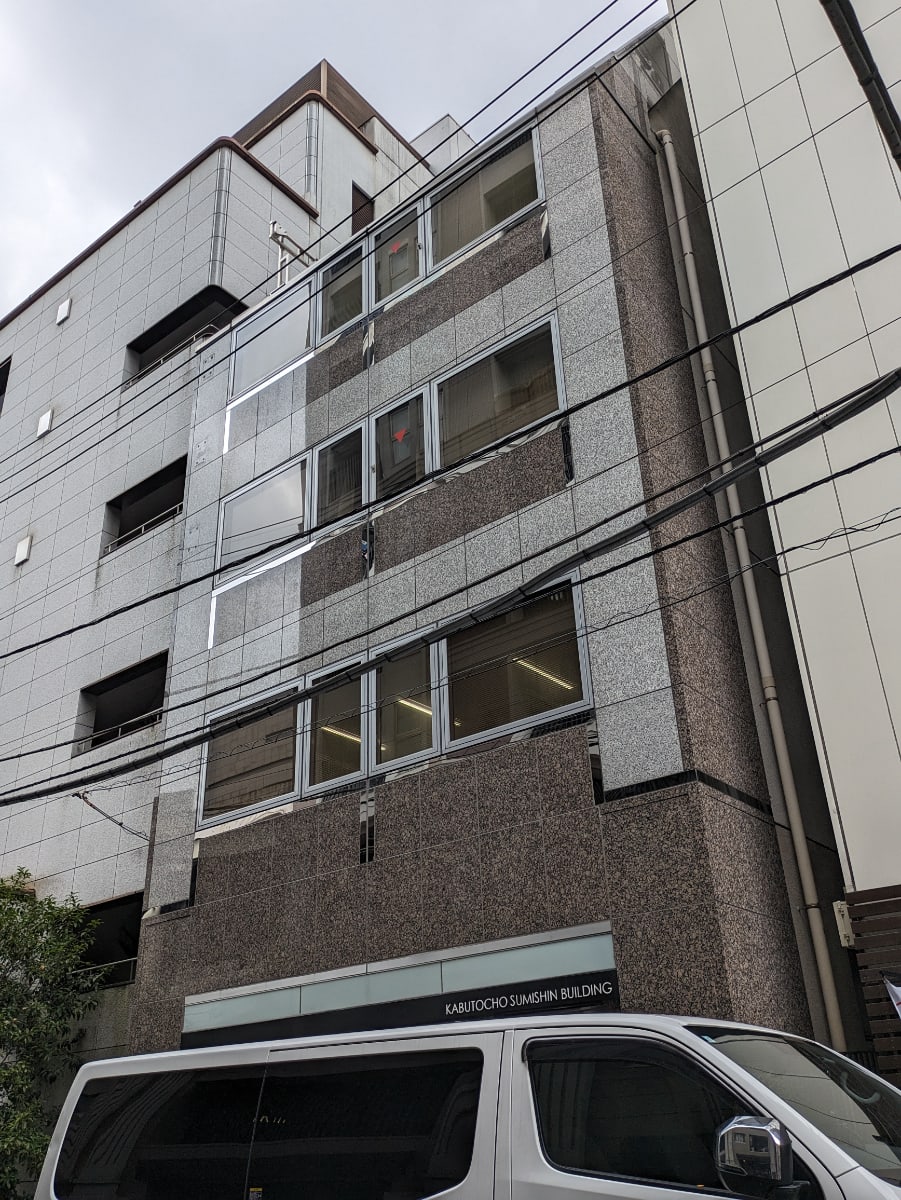 v20251003033705/fresh/building/J00100421906_6