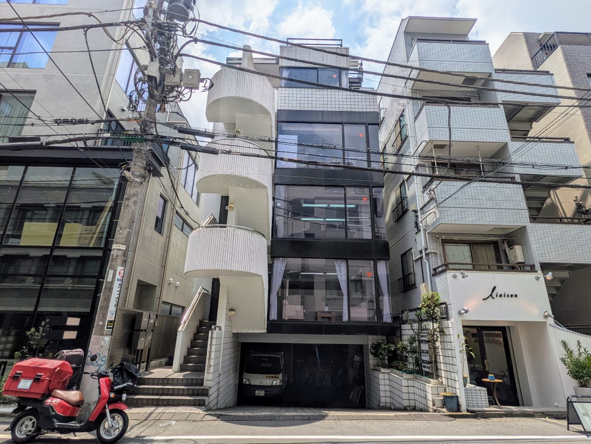 v20251003033705/fresh/building/J00100441095_1