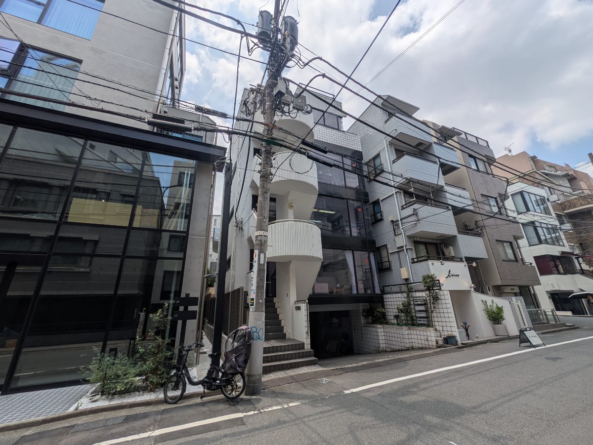 v20251003033705/fresh/building/J00100441095_5
