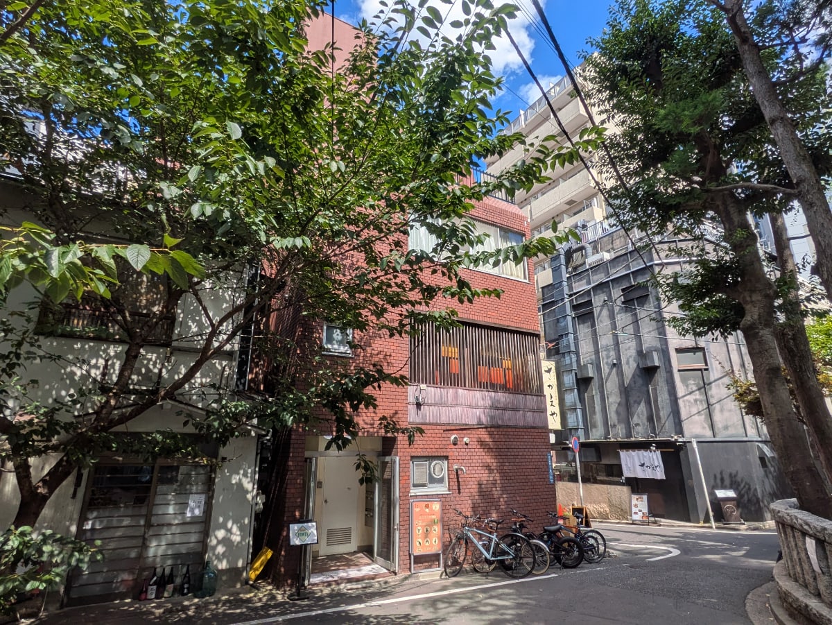 v20251003150706/fresh/building/J00100356657_6