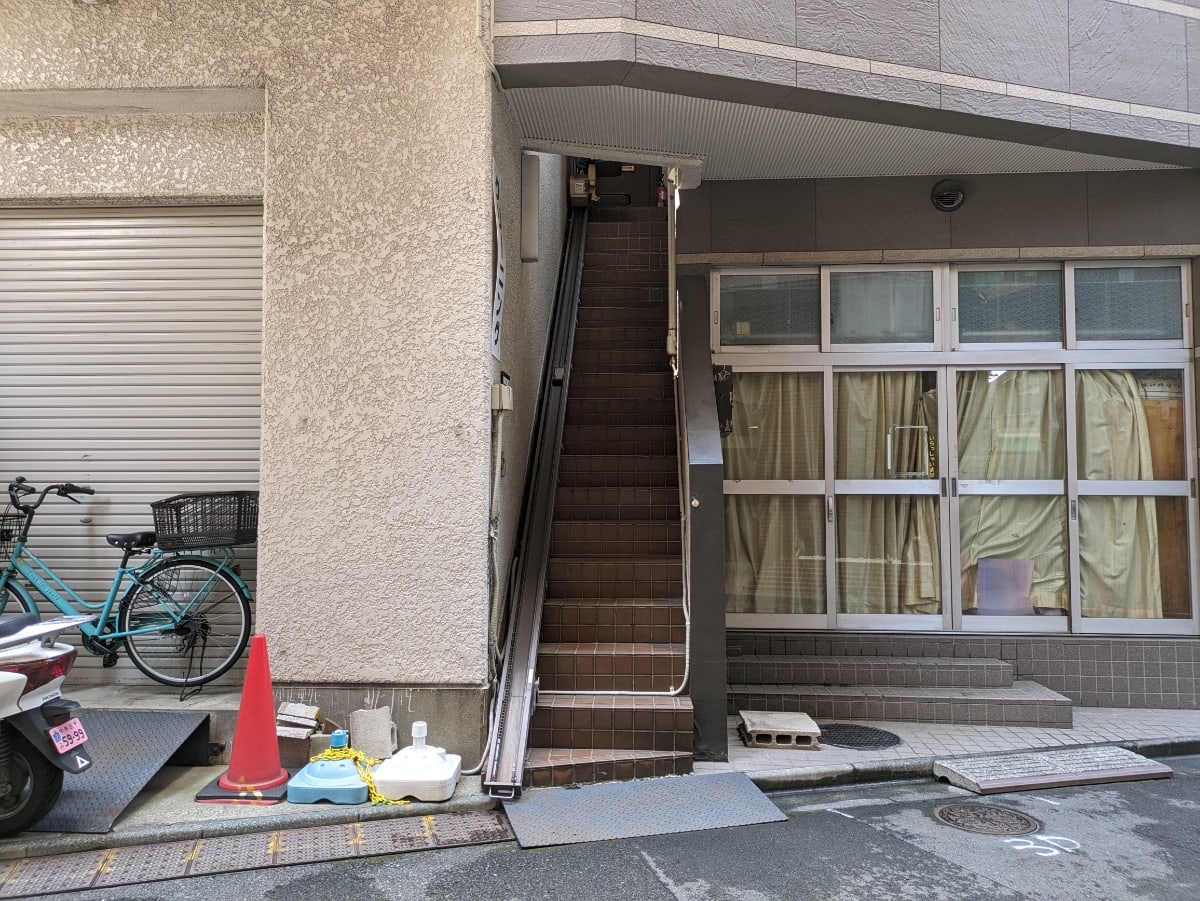 v20251003150706/fresh/building/J00100374224_15