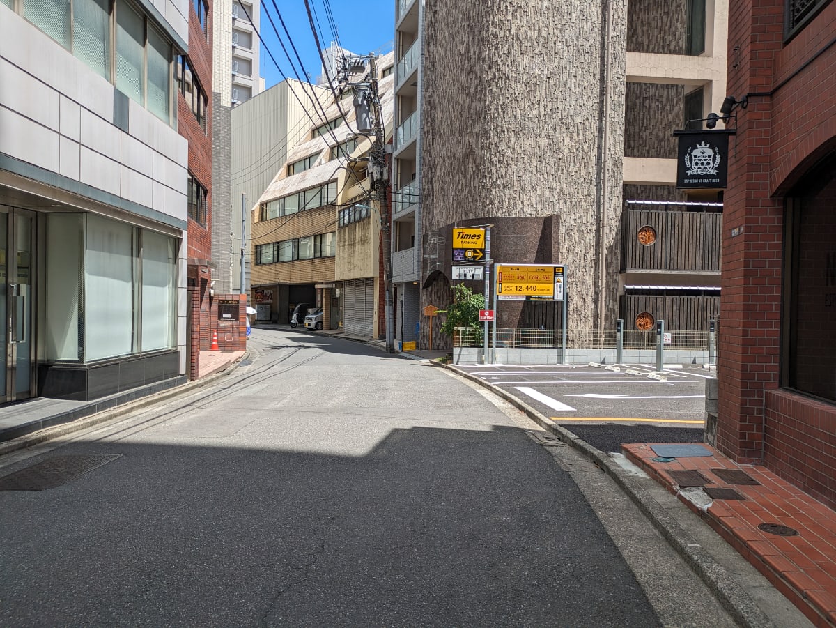 v20251003150706/fresh/building/J00100374369_2