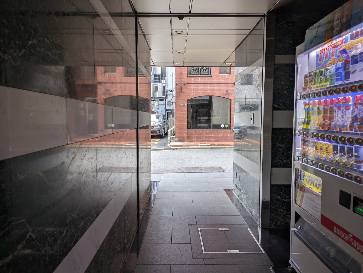 v20251003150706/fresh/building/J00100374369_20