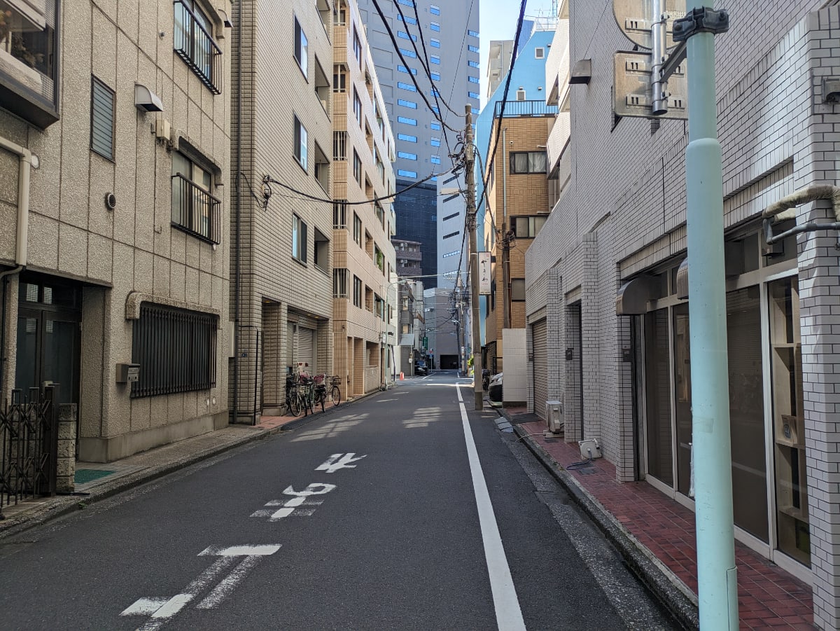 v20251003150706/fresh/building/J00100375692_19