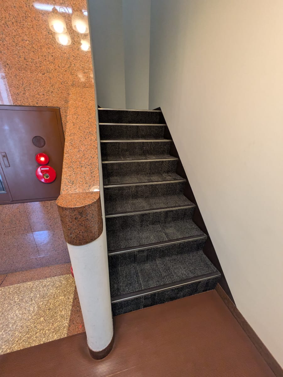 v20251003150706/fresh/building/J00100376596_10