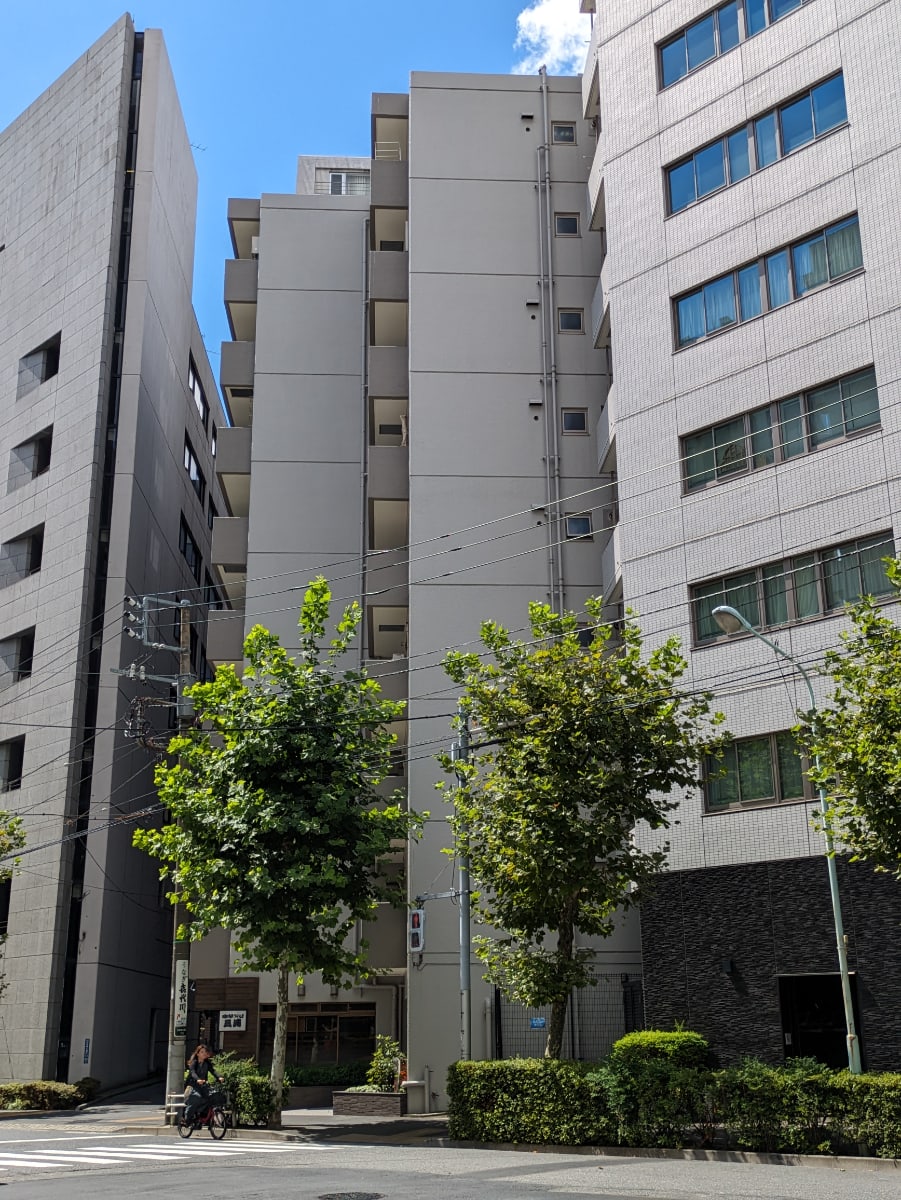 v20251003150706/fresh/building/J00100376869_10