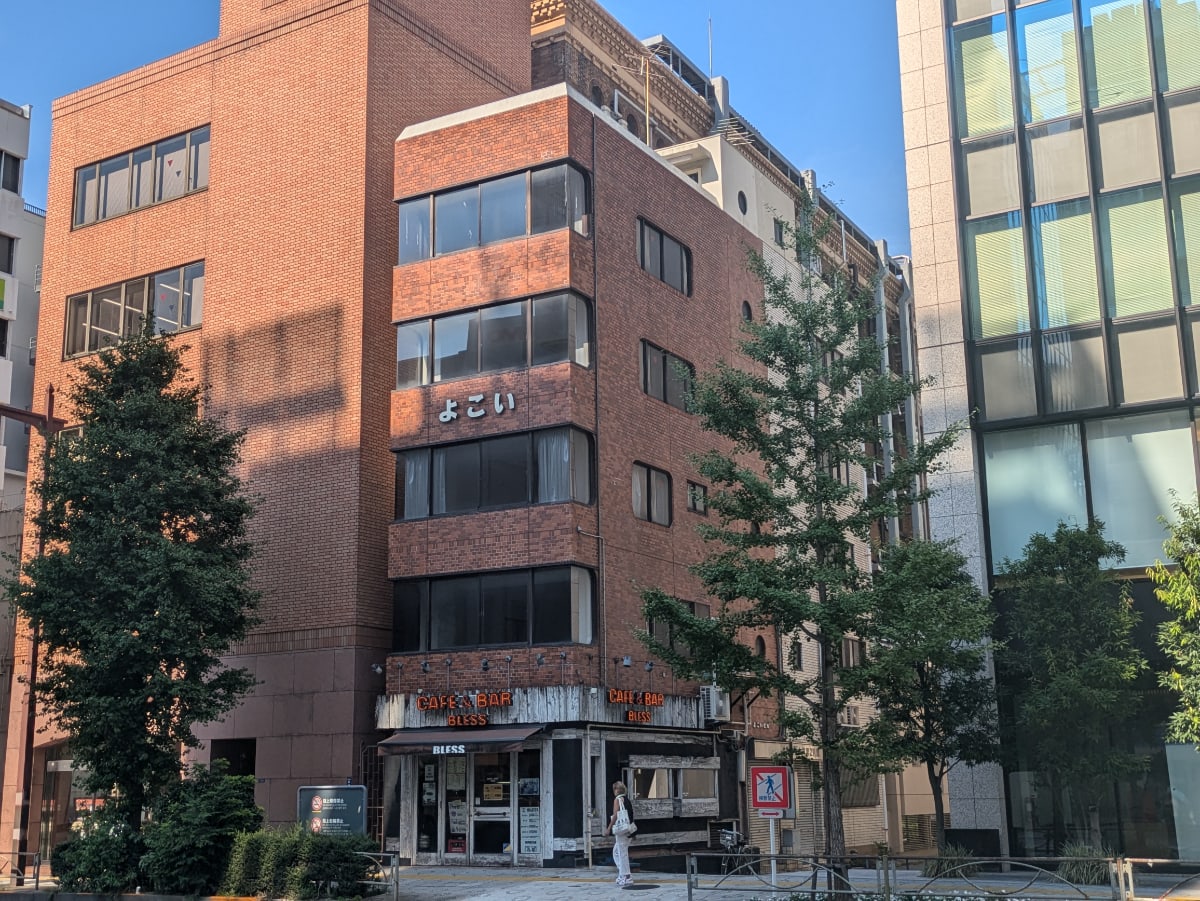 v20251003150706/fresh/building/J00100377029_1