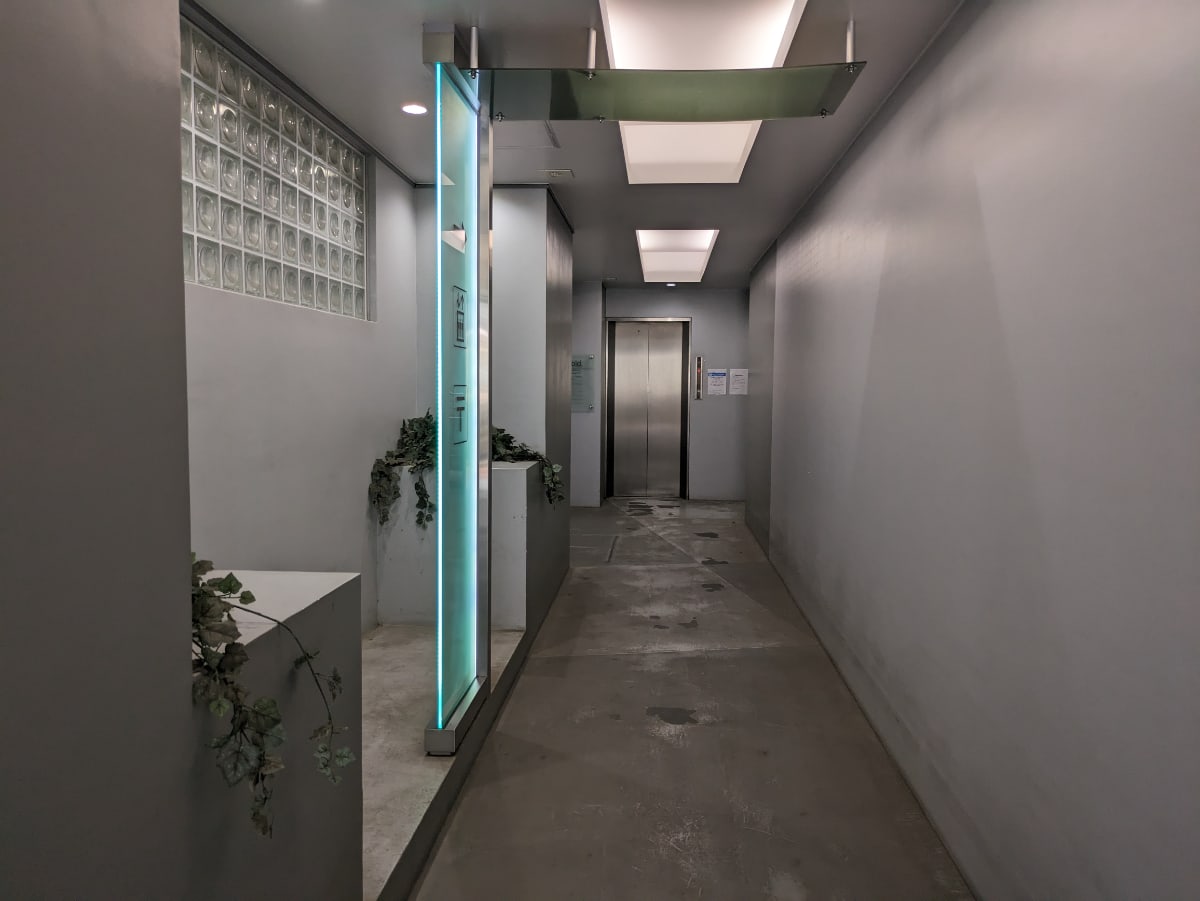 v20251003150706/fresh/building/J00100379996_10