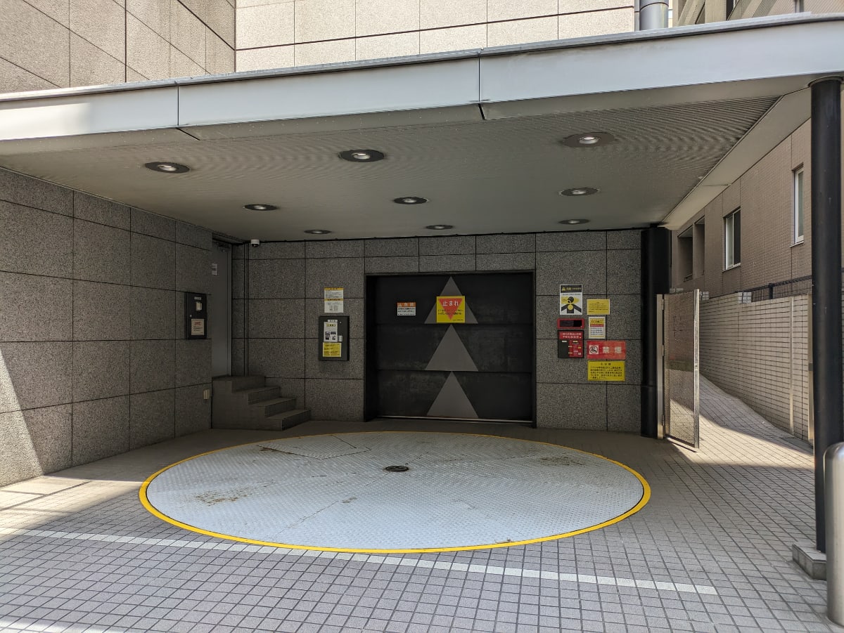 v20251003150706/fresh/building/J00100380372_10