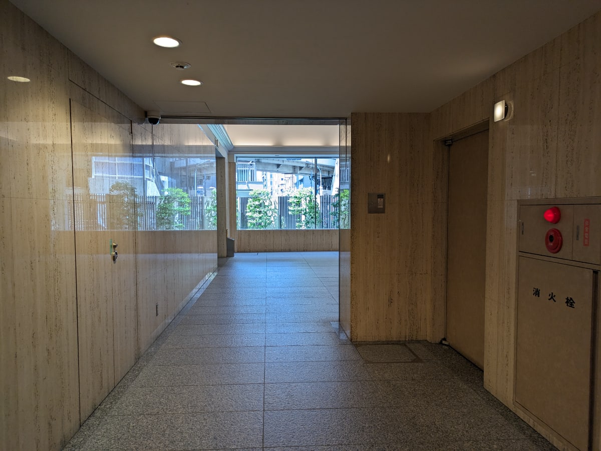 v20251003150706/fresh/building/J00100380372_19