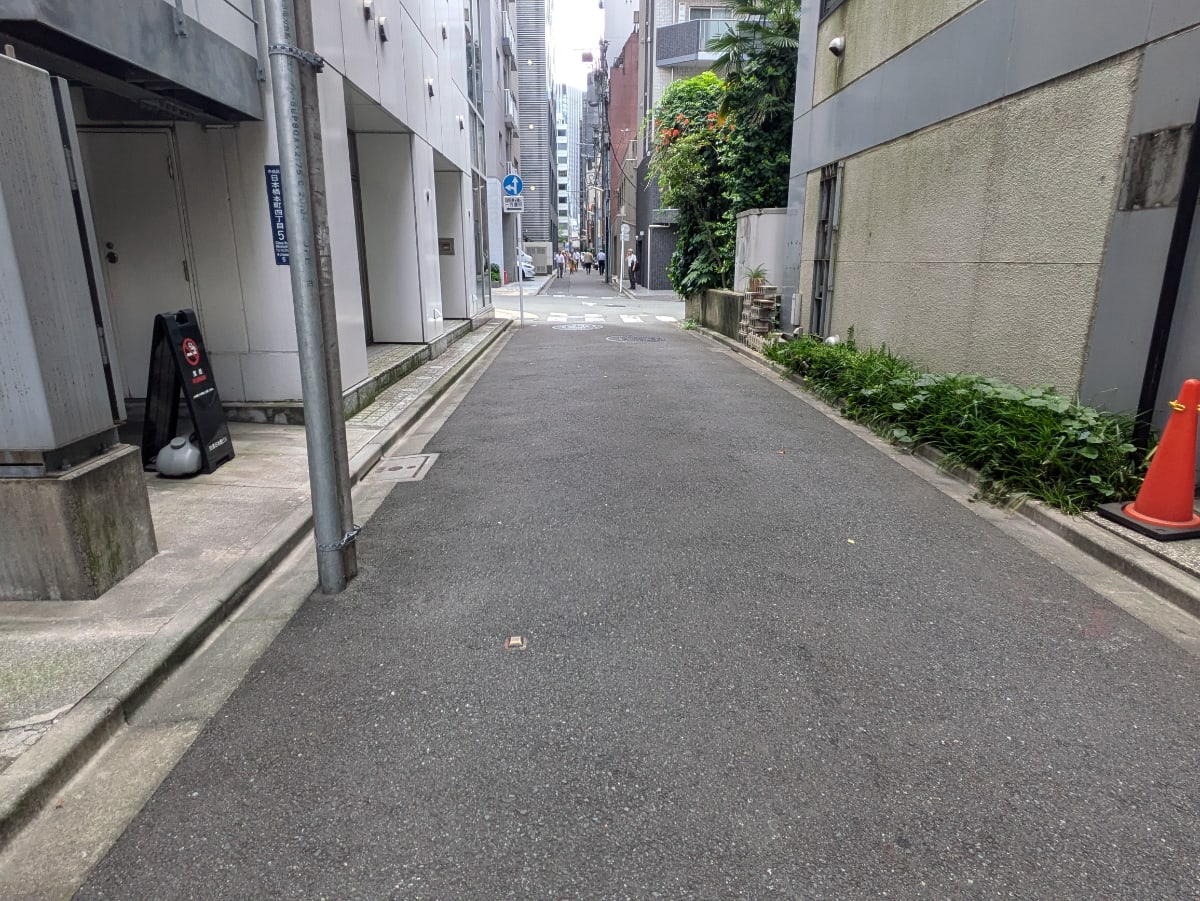 v20251003150706/fresh/building/J00100381663_13