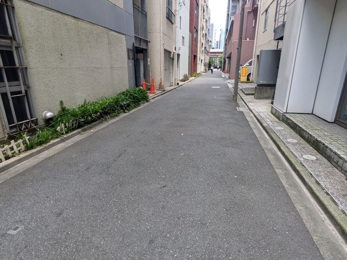 v20251003150706/fresh/building/J00100381663_14