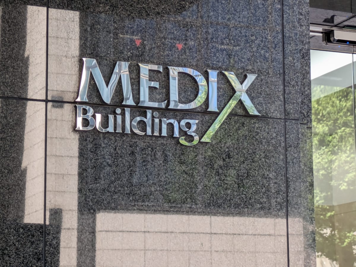 v20251003150706/fresh/building/J00100381718_7