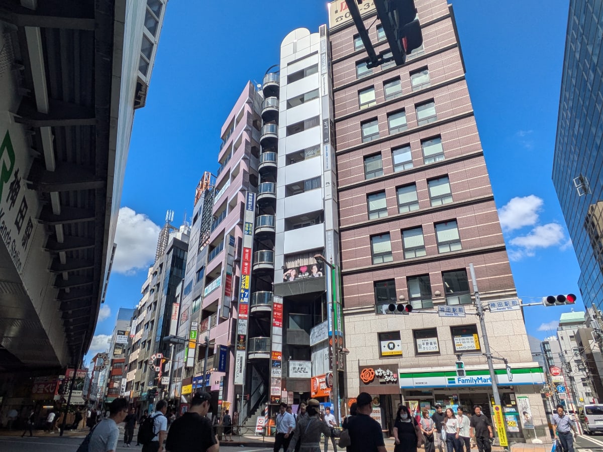 v20251003150706/fresh/building/J00100381789_1