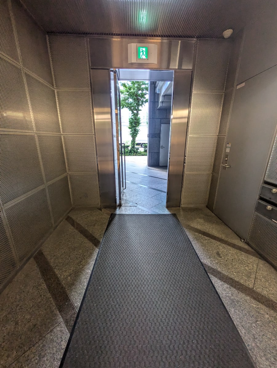 v20251003150706/fresh/building/J00100381798_8