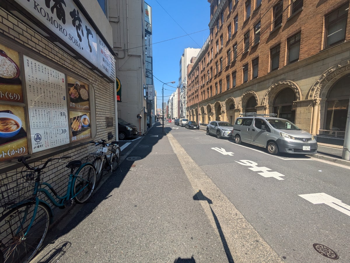 v20251003150706/fresh/building/J00100381809_15