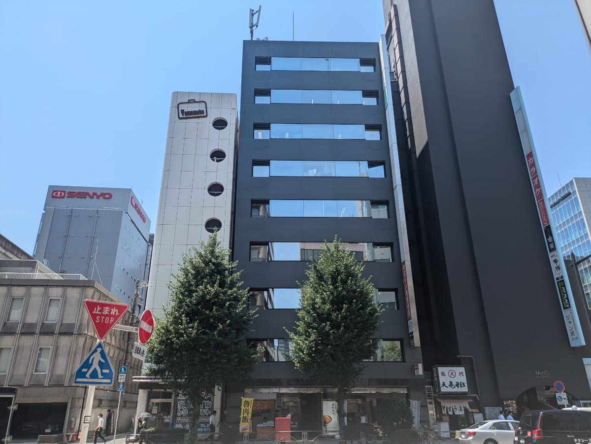v20251003150706/fresh/building/J00100381856_14