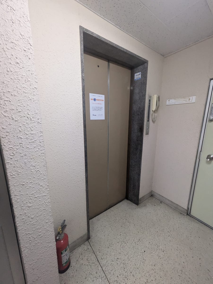 v20251003150706/fresh/building/J00100381865_4