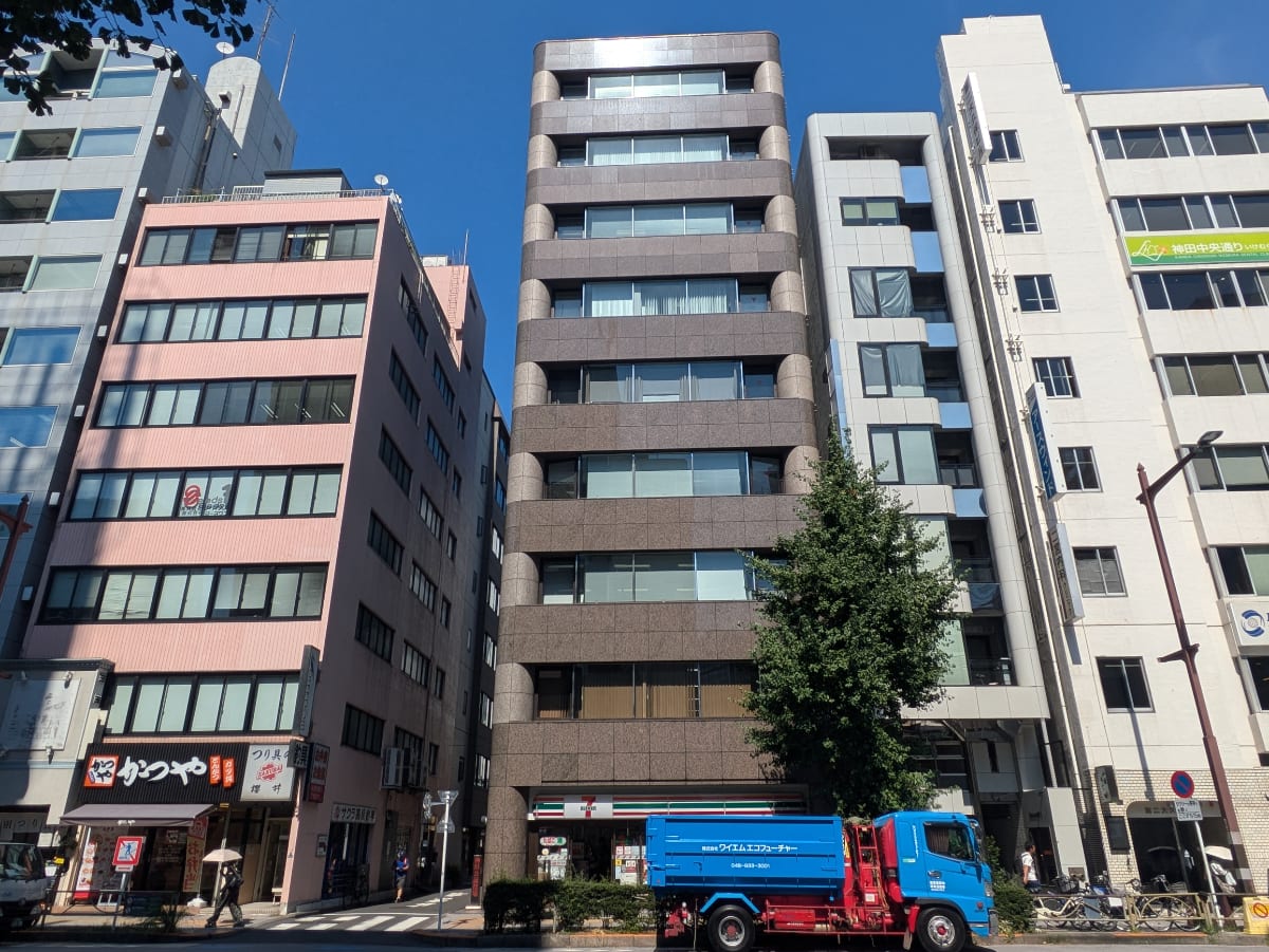v20251003150706/fresh/building/J00100389315_1