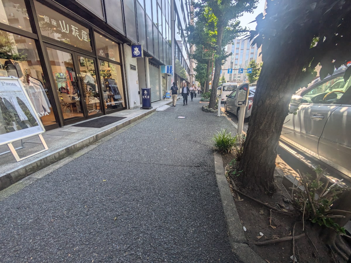 v20251003150706/fresh/building/J00100389317_2