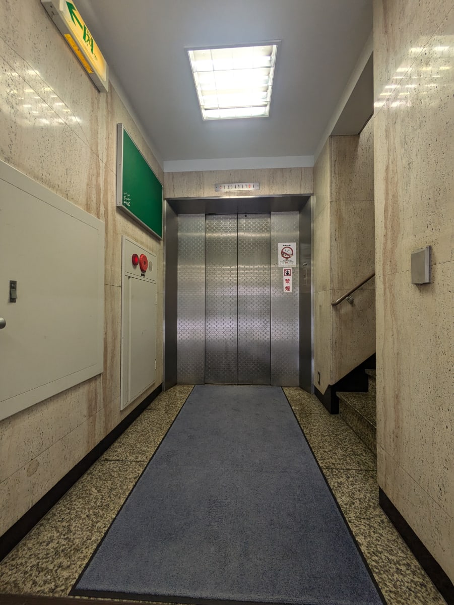 v20251003150706/fresh/building/J00100390723_4