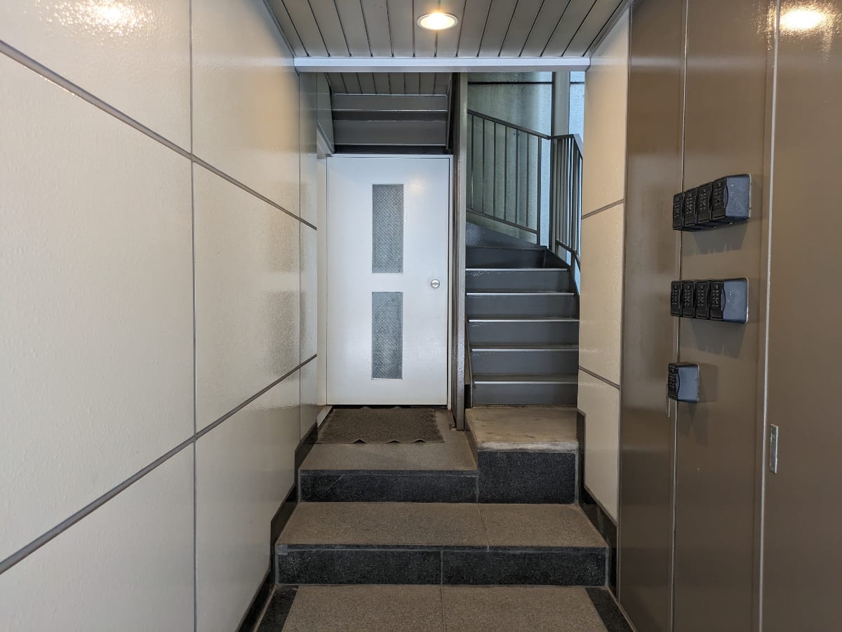 v20251003150706/fresh/building/J00100391099_11