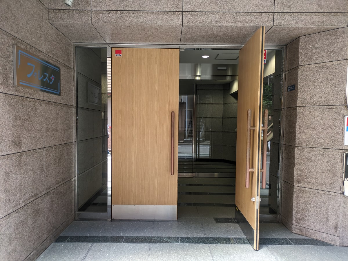v20251003150706/fresh/building/J00100401898_3