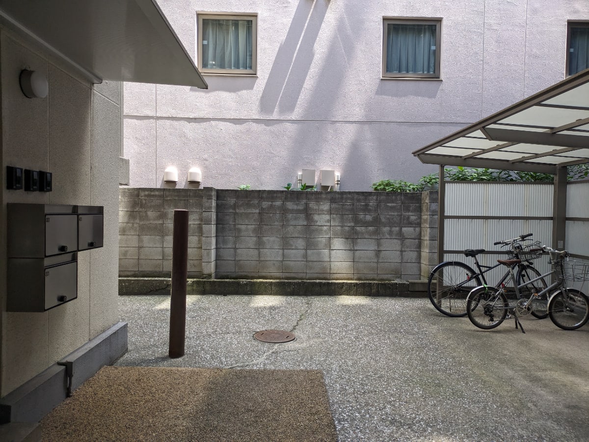 v20251003150706/fresh/building/J00100418679_12