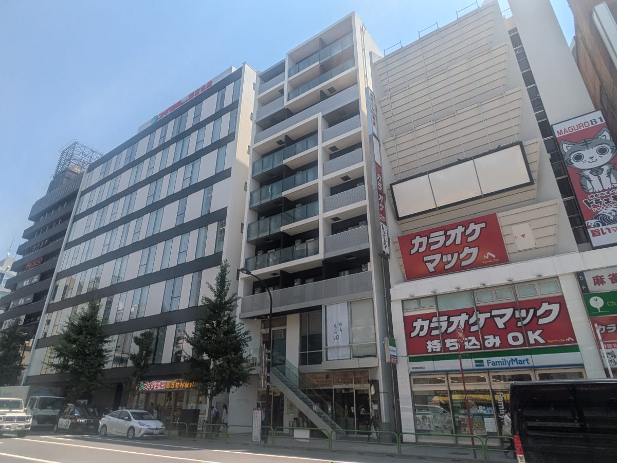 v20251003150706/fresh/building/J00100438929_6
