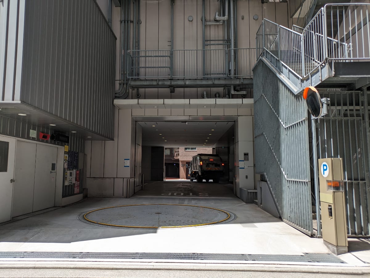 v20251003150706/fresh/building/J00100493899_11