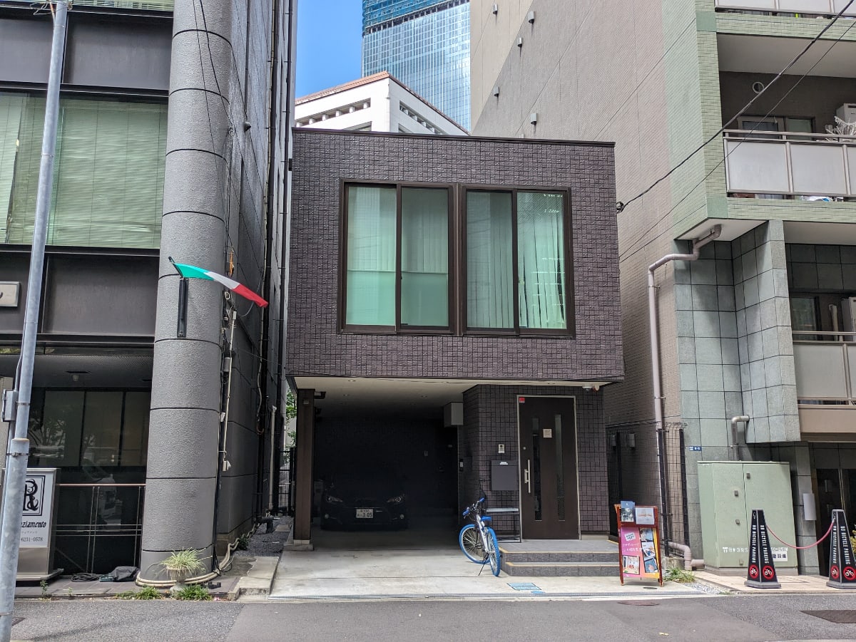 v20251003150706/fresh/building/J00100500580_1