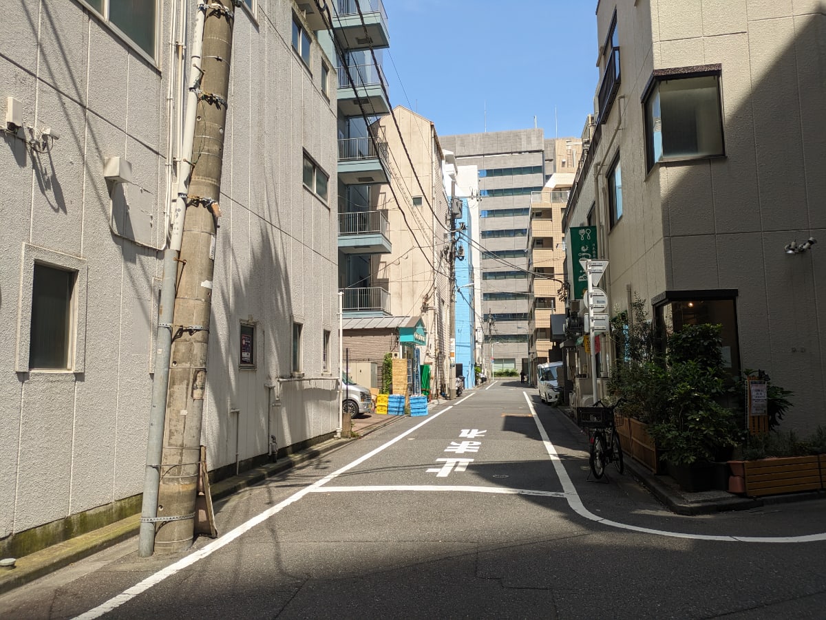v20251003150706/fresh/building/J00100512591_14