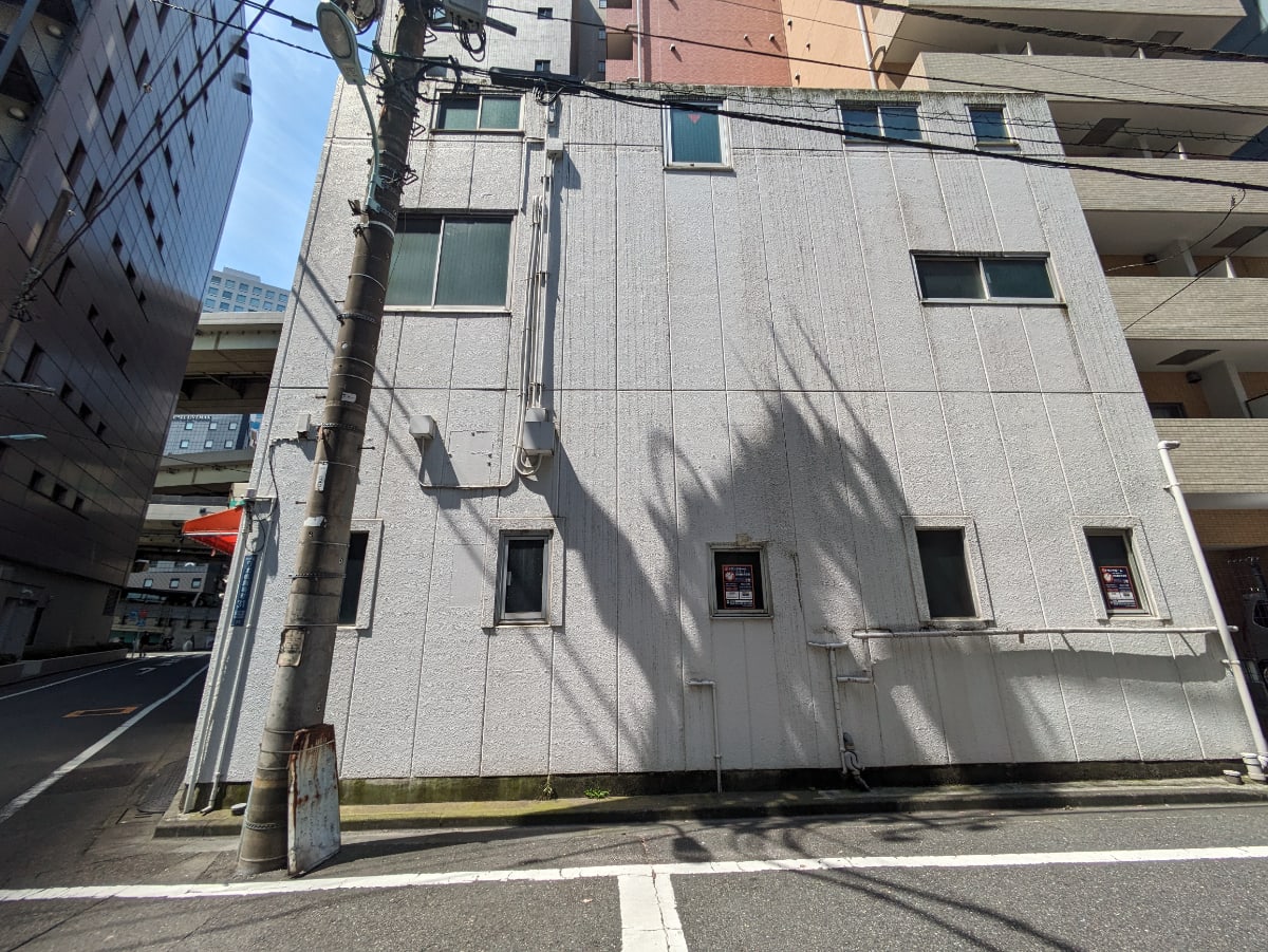 v20251003150706/fresh/building/J00100512591_9