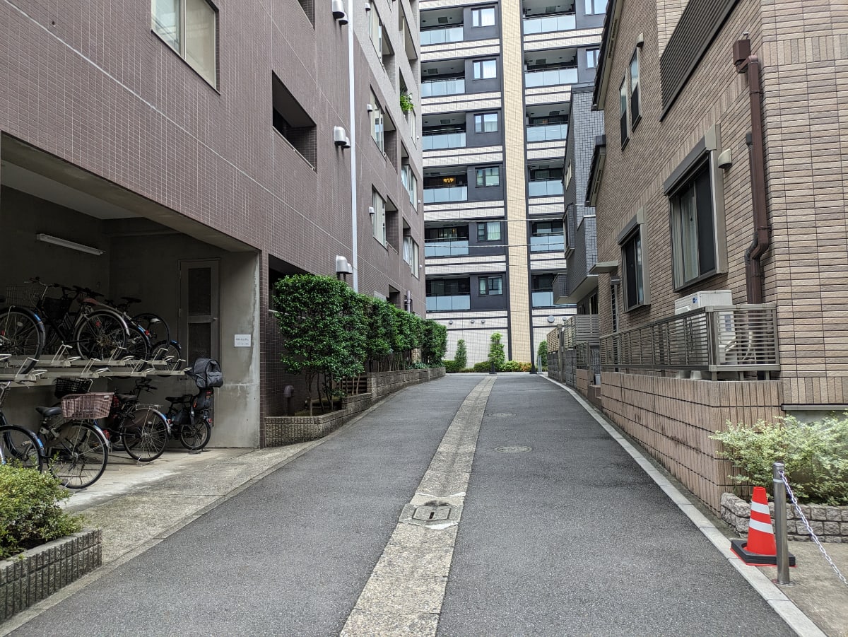 v20251006150705/fresh/building/J00100357291_11
