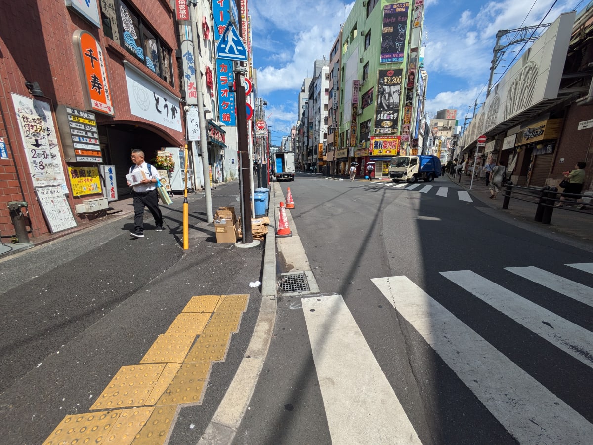 v20251006150705/fresh/building/J00100357480_10