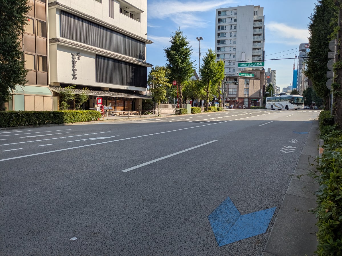 v20251006150705/fresh/building/J00100358744_20